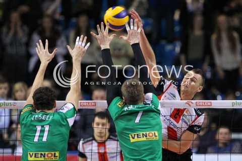  08.02.2014 RZESZOW <br />SIATKOWKA PLUS LIGA 2013/2014 MEN VOLLEYBALL POLAND POLISH PLUSLIGA LEAGUE SEASON 2013/2014 <br />MECZ ASSECO RESOVIA RZESZOW - AZS CZESTOCHOWA<br />N/Z PAUL LOTMAN JAKUB VESELY MICHAL KACZYNSKI <br /> 