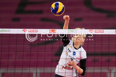  11.02.2014 LODZ SIATKOWKA ENEA CUP PUCHAR POLSKI 2013/2014 VOLLEYBALL POLISH SEASON BEEF MASTER BUDOWLANI LODZ - PGNIG NAFTA PILA N/Z NATALIA NUSZEL SYLWETKA   