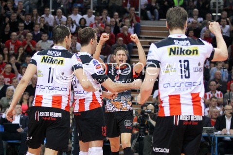  11.02.2014 RZESZOW POLAND <br />SIATKOWKA LIGA MISTRZOW MEN CEV VOLLEYBALL CHAMPIONS LEAGUE 2013/2014 MATCH<br />ASSECO RESOVIA -  JASTRZEBSKI WEGIEL <br />N/Z NIKOLAY PENCZEV PENCHEV JOCHEN SCHOPS RADOSC EMOCJE <br /> 