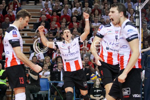  11.02.2014 RZESZOW POLAND <br />SIATKOWKA LIGA MISTRZOW MEN CEV VOLLEYBALL CHAMPIONS LEAGUE 2013/2014 MATCH<br />ASSECO RESOVIA -  JASTRZEBSKI WEGIEL <br />N/Z ALEH ACHREM OLIEG AKHREM FABIAN DRZYZGA PETER VERES RADOSC EMOCJE <br /> 