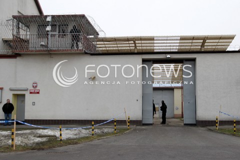  11.02.2014 RZESZOW <br />ZAKLAD KARNY W RZESZOWIE KTORY DZIS MA OPUSCIC MARIUSZ TRYNKIEWICZ<br />N/Z BRAMA WIEZIENIA, KTORA OPUSCI MARIUSZ TRYNKIEWICZ<br /> 
