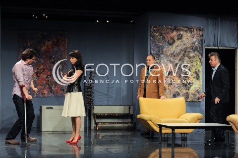  11.02.2014 WARSZAWA<br />
SPEKTAKL ZUS CZYLI ZALOTNY USMIECH SLONIA W TEATRZE KAMIENICA<br />
N/Z  EMILIAN KAMINSKI SAMBOR CZARNOTA TOMASZ GESIKOWSKI KATARZYNA PAKOSINSKA<br />
 