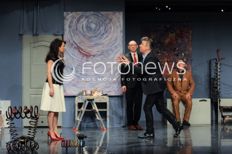  11.02.2014 WARSZAWA<br />
SPEKTAKL ZUS CZYLI ZALOTNY USMIECH SLONIA W TEATRZE KAMIENICA<br />
N/Z KATARZYNA PAKOSINSKA  EMILIAN KAMINSKI PAWEL BURCZYK TOMASZ GESIKOWSKI<br />
 