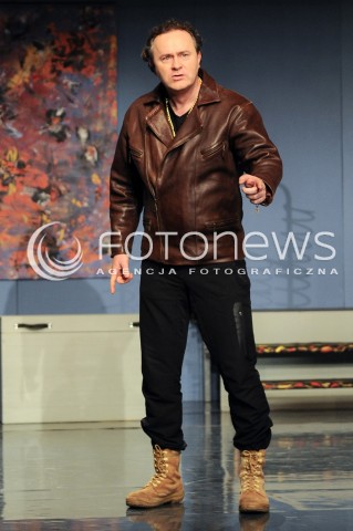  11.02.2014 WARSZAWA<br />
SPEKTAKL ZUS CZYLI ZALOTNY USMIECH SLONIA W TEATRZE KAMIENICA<br />
N/Z TOMASZ GESIKOWSKI<br />
 