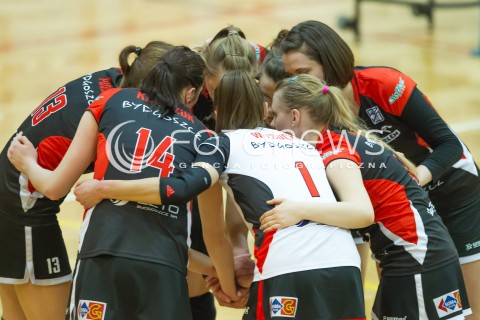  12.02.2014 RZESZOW <br />SIATKOWKA ENEA CUP PUCHAR POLSKI 2013/2014<br />MECZ O AWANS DO 1/4 FINALU PUCHARU POLSKI  <br />MECZ DEVELOPRES RZESZOW - PALAC BYDGOSZCZ <br />N/Z SIATKARKI PALACU BYDGOSZCZ <br /> 