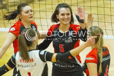  12.02.2014 RZESZOW <br />SIATKOWKA ENEA CUP PUCHAR POLSKI 2013/2014<br />MECZ O AWANS DO 1/4 FINALU PUCHARU POLSKI  <br />MECZ DEVELOPRES RZESZOW - PALAC BYDGOSZCZ <br />N/Z KATARZYNA POLEC RADOSC<br /> 