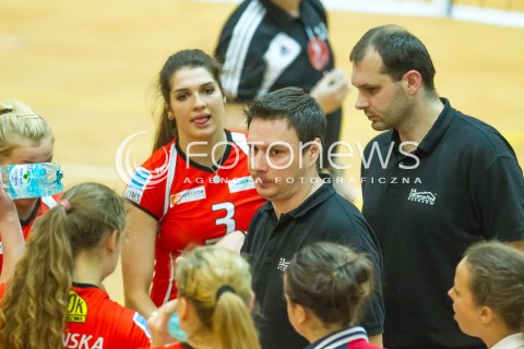  12.02.2014 RZESZOW <br />SIATKOWKA ENEA CUP PUCHAR POLSKI 2013/2014<br />MECZ O AWANS DO 1/4 FINALU PUCHARU POLSKI  <br />MECZ DEVELOPRES RZESZOW - PALAC BYDGOSZCZ <br />N/Z MARCIN WOJTOWICZ ( TRENER ) DOMINIKA NOWAKOWSKA <br /> 