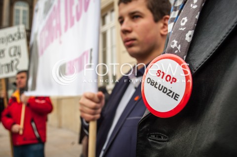  15.02.2014 WARSZAWA MANIFESTACJA TWOJEGO RUCHU PT KULTURA ZAMIAST KULTU N/Z PRZYPINKA STOP OBLUDZIE  