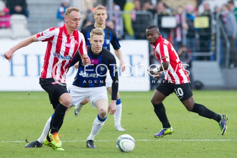  15.02.2014 KRAKOW<br />PILKA NOZNA POLSKA T-MOBILE EKSTRAKLASA SEZON 2013/2014 <br />FOOTBALL POLISH EKSTRAKLASA SEASON 2013/2014<br />CRACOVIA - ZAWISZA BYDGOSZCZ<br />N/Z JAKUB WOJCICKI ADAM MARCINIAK <br /> 