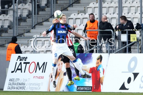  15.02.2014 KRAKOW<br />PILKA NOZNA POLSKA T-MOBILE EKSTRAKLASA SEZON 2013/2014 <br />FOOTBALL POLISH EKSTRAKLASA SEASON 2013/2014<br />CRACOVIA - ZAWISZA BYDGOSZCZ<br />N/Z JAKUB WOJCICKI ADAM MARCINIAK <br /> 