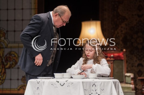  17.02.2014 WARSZAWA <br />SPEKTAKL ICH CZWORO W TEATRZE POLONIA<br />N/Z JERZY STUHR MILENA POSWIATOWSKA<br /> 