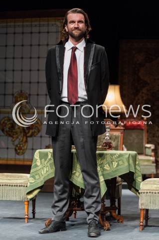  17.02.2014 WARSZAWA <br />SPEKTAKL ICH CZWORO W TEATRZE POLONIA<br />N/Z TOMASZ KOT<br /> 