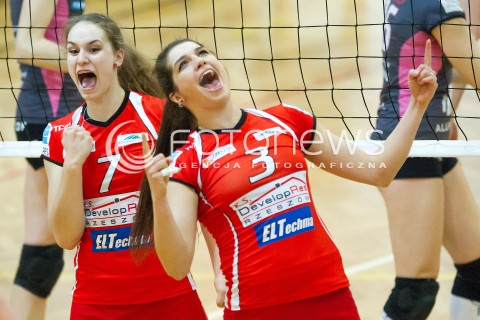  19.02.2014 RZESZOW SIATKOWKA <br />ENEA CUP PUCHAR POLSKI 2013/2014 <br />1/4 FINALU PUCHARU POLSKI <br />MECZ DEVELOPRES RZESZOW - BKS ALUPROF BIELSKO - BIALA<br />N/Z EWA SLIWINSKA DOMINIKA NOWAKOWSKA RADOSC WYGRANA EMOCJE<br /> 