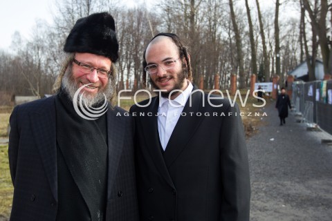  21.02.2014 LEZAJSK <br />PIELGRZYMKA CHASYDOW DO GROBU CADYKA ELIMELECHA WEISSBLUMA W LEZAJSKU W ROCZNICE JEGO SMIERCI. <br />ORTODOKSYJNI ZYDZI Z CALEGO SWIATA MODLA SIE O ZDROWIE I SZCZESCIE <br /> 