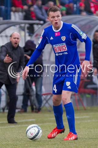  22.02.2014 LODZ PILKA NOZNA POLSKA T-MOBILE EKSTRAKLASA SEZON 2013/2014 FOOTBALL POLISH WIDZEW LODZ - PIAST GLIWICE N/Z MATEUSZ<br />
MATRAS SYLWETKA   