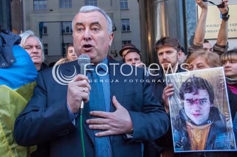  23.02.2014 WARSZAWA WIEC SOLIDARNOSCI Z UKRAINA W WARSZAWIE N/Z AMBASADOR UKRAINY W WARSZAWIE MARKIJAN MALSKYJ  