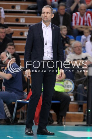  01.03.2014 RZESZOW <br />SIATKOWKA PLUS LIGA 2013/2014 MEN VOLLEYBALL POLAND POLISH PLUSLIGA LEAGUE SEASON 2013/2014 <br />MECZ ASSECO RESOVIA RZESZOW - CZARNI RADOM<br />N/Z ANDRZEJ KOWAL ( TRENER ) SYLWETKA <br /> 