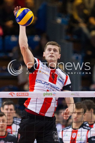  01.03.2014 RZESZOW <br />SIATKOWKA PLUS LIGA 2013/2014 MEN VOLLEYBALL POLAND POLISH PLUSLIGA LEAGUE SEASON 2013/2014 <br />MECZ ASSECO RESOVIA RZESZOW - CZARNI RADOM<br />N/Z PIOTR NOWAKOWSKI SYLWETKA ATAK<br /> 