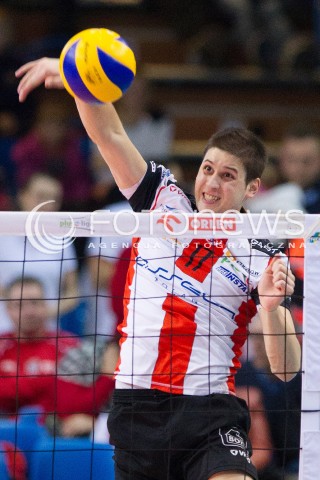  01.03.2014 RZESZOW <br />SIATKOWKA PLUS LIGA 2013/2014 MEN VOLLEYBALL POLAND POLISH PLUSLIGA LEAGUE SEASON 2013/2014 <br />MECZ ASSECO RESOVIA RZESZOW - CZARNI RADOM<br />N/Z NIKOLAY PENCHEV PENCZEV SYLWETKA ATAK<br /> 