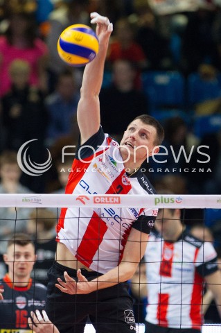  01.03.2014 RZESZOW <br />SIATKOWKA PLUS LIGA 2013/2014 MEN VOLLEYBALL POLAND POLISH PLUSLIGA LEAGUE SEASON 2013/2014 <br />MECZ ASSECO RESOVIA RZESZOW - CZARNI RADOM<br />N/Z WOJCIECH GRZYB SYLWETKA ATAK<br /> 
