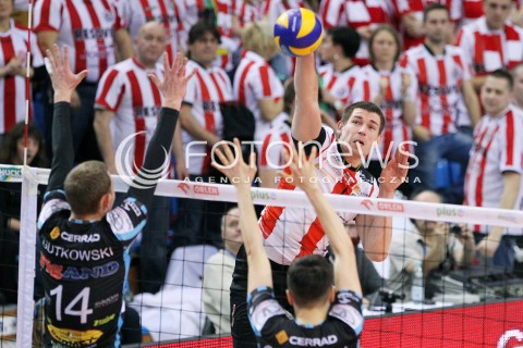  01.03.2014 RZESZOW <br />SIATKOWKA PLUS LIGA 2013/2014 MEN VOLLEYBALL POLAND POLISH PLUSLIGA LEAGUE SEASON 2013/2014 <br />MECZ ASSECO RESOVIA RZESZOW - CZARNI RADOM<br />N/Z DAWID KONARSKI KAMIL GUTKOWSKI <br /> 