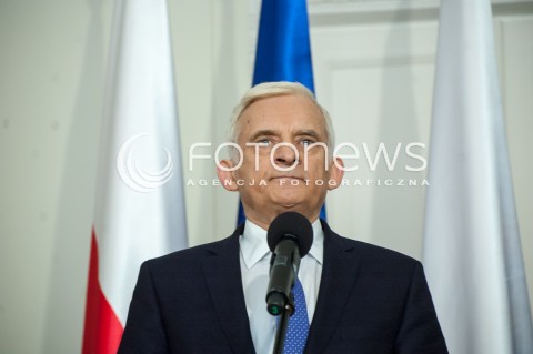  02.03.2014 WARSZAWA BRIEFING PRASOWY JERZEGO BUZKA I OLGIERDA DZIEKONSKIEGO NA TEMAT FUNKCJONOWANIA WSPOLNOTY ENERGETYCZNEJ N/Z POSEL DO PARLAMENTU EUROPEJSKIEGO JERZY BUZEK  