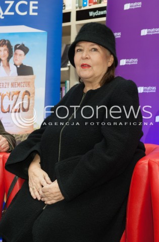  04.03.2014 WARSZAWA <br />SPOTKANIE Z AKTORAMI RANCZO W KSIEGARNII MATRAS<br />N/Z MARTA LIPINSKA<br /> 