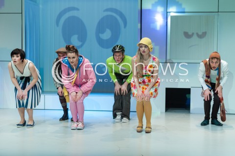  05.03.2014 WARSZAWA<br />PROBA MEDIALNA BROMBA W SIECI W TEATRZE 6 PIETRO<br />N/Z BARBARA KURDEJ-SZATAN MICHALINA SOSNA KATARZYNA ZAWISLAK-DOLNY ARTUR GOTZ MATEUSZ DESKIEWICZ<br /> 