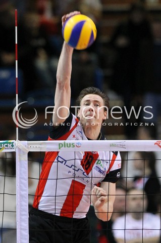  08.03.2014 RZESZOW <br />SIATKOWKA PLUS LIGA 2013/2014 MEN VOLLEYBALL POLAND POLISH PLUSLIGA LEAGUE SEASON 2013/2014 <br />MECZ ASSECO RESOVIA RZESZOW - EFFECTOR KIELCE <br />N/Z JOCHEN SCHOPS SYLWETKA ATAK<br /> 
