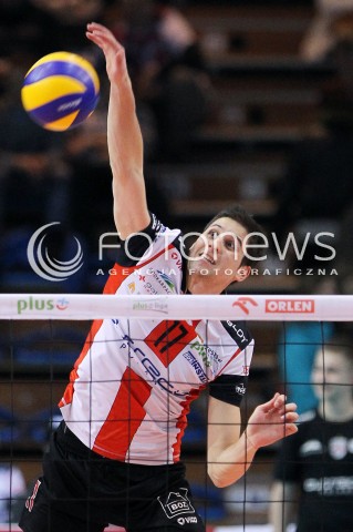  08.03.2014 RZESZOW <br />SIATKOWKA PLUS LIGA 2013/2014 MEN VOLLEYBALL POLAND POLISH PLUSLIGA LEAGUE SEASON 2013/2014 <br />MECZ ASSECO RESOVIA RZESZOW - EFFECTOR KIELCE <br />N/Z NIKOLAY PENCHEV PENCZEV SYLWETKA ATAK<br /> 