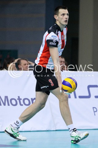  08.03.2014 RZESZOW <br />SIATKOWKA PLUS LIGA 2013/2014 MEN VOLLEYBALL POLAND POLISH PLUSLIGA LEAGUE SEASON 2013/2014 <br />MECZ ASSECO RESOVIA RZESZOW - EFFECTOR KIELCE <br />N/Z WOJCIECH GRZYB SYLWETKA <br /> 