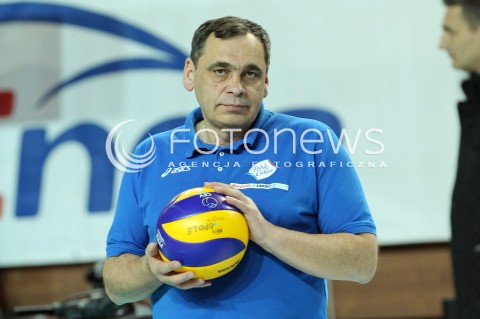  09.03.2014 OSTROWIEC SWIETOKRZYSKI<br />SIATKOWKA<br />FINAL PUCHARU POLSKI W PILCE SIATKOWEJ KOBIET ENEA CUP 2014 <br />MECZ FINALOWY CHEMIK POLICE - POLSKI CUKIER MUSZYNIANKA FAKRO BANK BPS MUSZYNA<br />N/Z BOGDAN SERWINSKI TRENER ( HEAD COACH ) SYLWETKA<br /> 