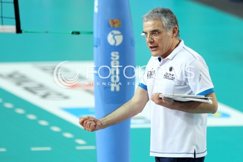  09.03.2014 OSTROWIEC SWIETOKRZYSKI<br />SIATKOWKA<br />FINAL PUCHARU POLSKI W PILCE SIATKOWEJ KOBIET ENEA CUP 2014 <br />MECZ FINALOWY CHEMIK POLICE - POLSKI CUKIER MUSZYNIANKA FAKRO BANK BPS MUSZYNA<br />N/Z GIUSEPPE CUCCARINI TRENER ( HEAD COACH ) SYLWETKA <br /> 