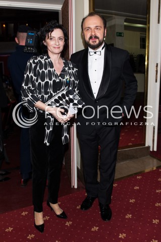  10.03.2014 WARSZAWA <br />WRECZENIE NAGROD ORLY 2014 W TEATRZE POLSKIM<br />N/Z ARKADIUSZ JAKUBIK AGNIESZKA MATYSIAK<br /> 