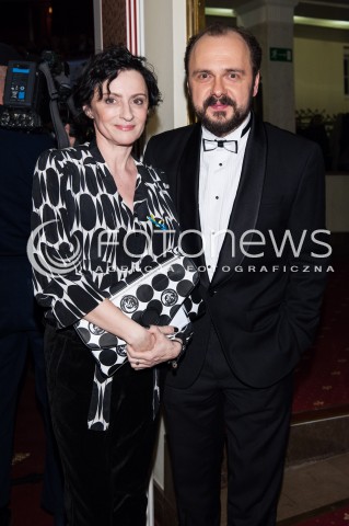  10.03.2014 WARSZAWA <br />WRECZENIE NAGROD ORLY 2014 W TEATRZE POLSKIM<br />N/Z ARKADIUSZ JAKUBIK AGNIESZKA MATYSIAK<br /> 