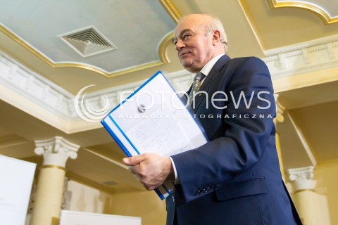  15.03.2014 JASIONKA<br />KONFERENCJA CWIERCWIECZE WOLNOSCI - WIES SRODKOWOEUROPEJSKA PO UPADKU KOMUNIZMU<br />N/Z STANISLAW KALEMBA MINISTER ROLNICTWA KTORY W PIATEK PODAL SIE DO DYMISJI<br /> 