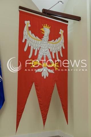  16.03.2014 WARSZAWA<br />
PALAC PREZYDENCKI W WARSZAWIE ZDJECIE ILUSTRACYJNE<br />
N/Z CHORAGIEW WIELKA KROLESTWA POLSKIEGO<br />
 