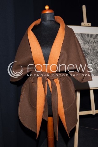  17.03.2014 WARSZAWA <br />KONCERT SOLIDARNI Z UKRAINA W TEATRZE ZYDOWSKIM<br />N/Z PRZEDMIOT LICYTACJI<br /> 