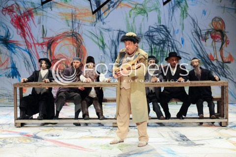  19.03.2014 WARSZAWA<br />PROBA MEDIALNA O KARPIU KOZIE I TRABCE KTORA ZGASILA POZARY W TEATRZE ZYDOWSKIM<br />N/Z HENRYK RAJFER<br /> 