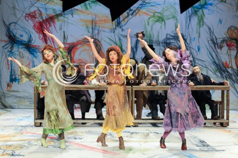  19.03.2014 WARSZAWA<br />PROBA MEDIALNA O KARPIU KOZIE I TRABCE KTORA ZGASILA POZARY W TEATRZE ZYDOWSKIM<br />N/Z IZABELA RZESZOWSKA JOANNA RACZYNSKA JOANNA PRZYBYSLOWSKA<br /> 