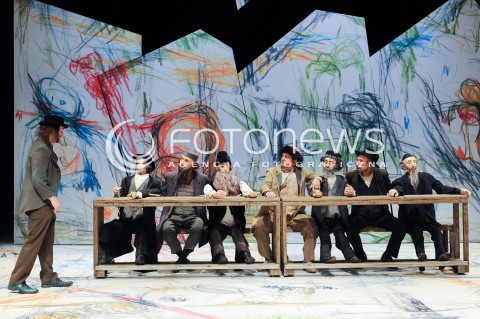  19.03.2014 WARSZAWA<br />PROBA MEDIALNA O KARPIU KOZIE I TRABCE KTORA ZGASILA POZARY W TEATRZE ZYDOWSKIM<br />N/Z DAWID SZURMIEJ RYSZARD KLUGE HENRYK RAJPER MAREK WEGLARSKI<br /> 