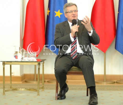  20.03.2014 WARSZAWA <br />
SPOTKANIE PREZYDENTA RP BRONISLAWA KOMOROWSKIEGO Z MLODZIEZA LICEALNA <br />
N/Z PREZYDENT RP BRONISLAW KOMOROWSKI <br />
 