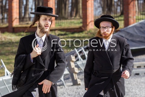  21.03.2014 LEZAJSK <br />PIELGRZYMKA CHASYDOW DO GROBU CADYKA ELIMELECHA WEISSBLUMA W LEZAJSKU W ROCZNICE JEGO SMIERCI. <br />W NIEDZIELE MA PRZYBYC OKOLO 7 TYSIECY PIELGRZYMOW Z CALEGO SWIATA<br /> 