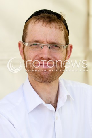  21.03.2014 LEZAJSK <br />PIELGRZYMKA CHASYDOW DO GROBU CADYKA ELIMELECHA WEISSBLUMA W LEZAJSKU W ROCZNICE JEGO SMIERCI. <br />W NIEDZIELE MA PRZYBYC OKOLO 7 TYSIECY PIELGRZYMOW Z CALEGO SWIATA<br /> 