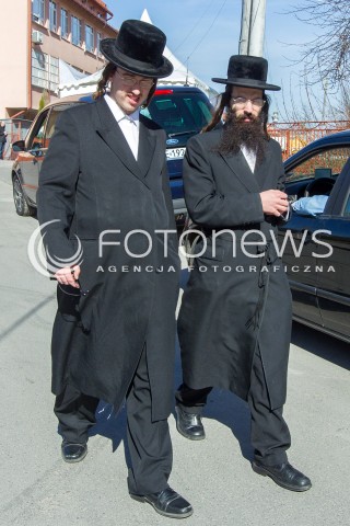  21.03.2014 LEZAJSK <br />PIELGRZYMKA CHASYDOW DO GROBU CADYKA ELIMELECHA WEISSBLUMA W LEZAJSKU W ROCZNICE JEGO SMIERCI. <br />W NIEDZIELE MA PRZYBYC OKOLO 7 TYSIECY PIELGRZYMOW Z CALEGO SWIATA<br /> 