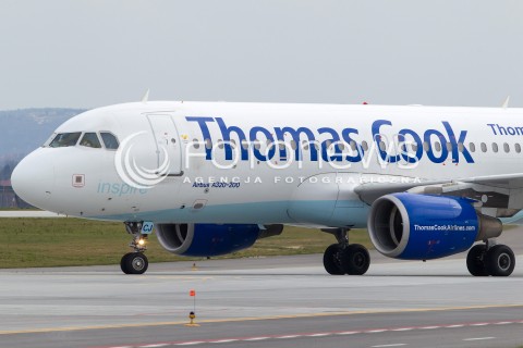  23.03.2014 JASIONKA<br />LOTNISKO RZESZOW JASIONKA<br />PORT LOTNICZY RZESZOW JASIONKA <br />N/Z SAMOLOT AIRBUS A320 LINII LOTNICZYCH THOMAS COOK REJESTRACJA OO-TCJ<br /> 