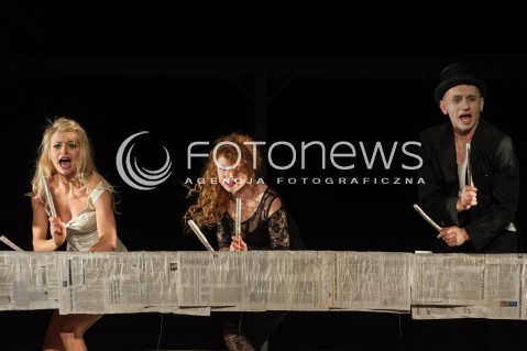  25.03.2014 WARSZAWA <br />PROBA MEDIALNA NIECH NO TYLKO ZAKWITNA JABLONIE W TEATRZE ATENEUM<br />N/Z KRZYSZTOF TYNIEC EWA SARZYNSKA EMILIA KOMARNICKA <br /> 