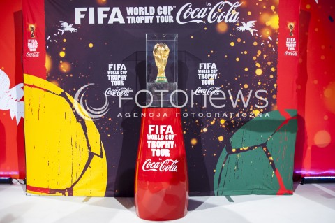  26.03.2014 WARSZAWA KONFERENCJA PRASOWA Z OKAZJI PRZYBYCIA PUCHARU MISTRZOSTW SWIATA W PILCE NOZNEJ DO WARSZAWY N/Z PUCHAR FIFA MISTRZOSTW SWIATA W PILCE NOZNEJ  