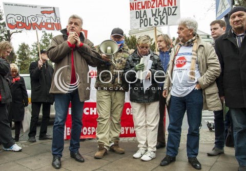  27.03.2014 WARSZAWA PROTEST OPIEKUNOW OSOB NIEPELNOSPRAWNYCH POD SEJMEM N/Z PIOTR IKONOWICZ DEMONSTRACJA MANIFESTACJA UCZESTNICY  