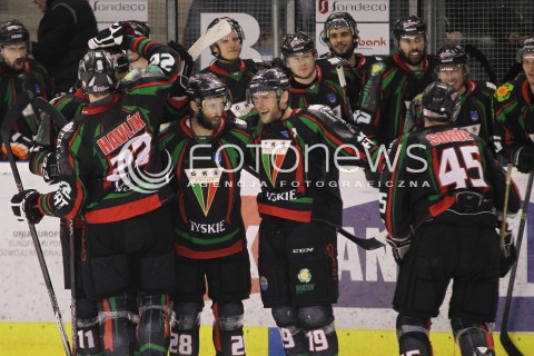  28.03.2014 SANOK HOKEJ NA LODZIE<br />PLH SEZON 2013 / 2014 - MECZ O 1. MIEJSCE FINAL<br />MECZ CIARKO PBS BANK SANOK - GKS TYCHY<br />N/Z JUSTIN CHWEDORUK SAMSON MAHBOD KRZYSZTOF ZAPALA RADOSC PO GOLU NA 2:1 DLA GKS TYCHY<br /> 